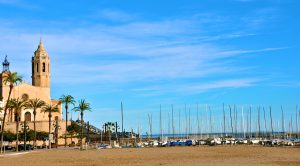 Los mejores chiringuitos de Sitges. Buena comida, buenos cócteles, buen ambiente. Todo al lado del mar. Sitges, Garraf, Les Botigues, Casteldefels, Barcelona
